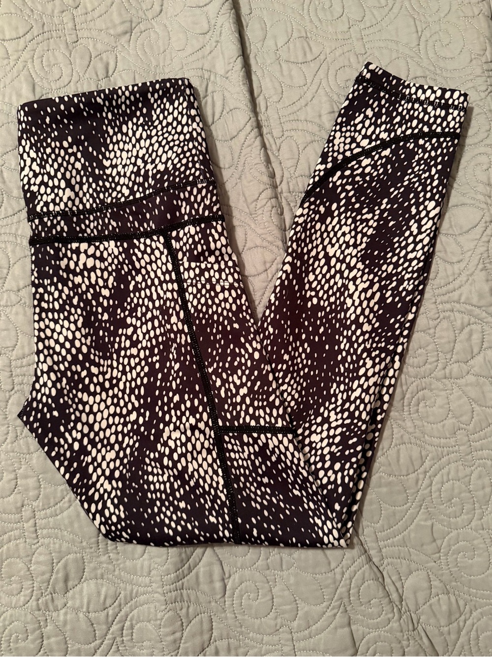 ZYIA Active Light’n’Tight Size 4 Abstract Spotted High Rise Leggings